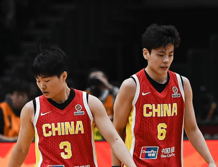 中国女篮三分16中3仅18.8%，比利时女篮三分35中15高达43%